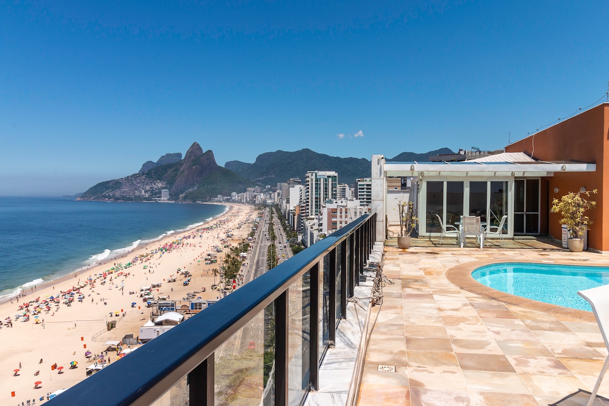 Apartamento 703 em Ipanema com piscina e sauna na cobertura